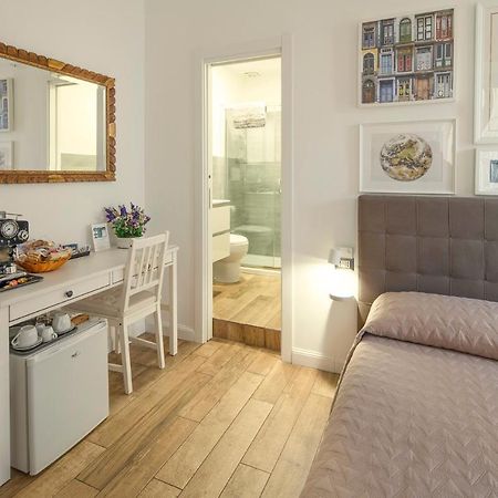 Garden House - Luxury Guest House - Overnight Stay Only Рим Екстериор снимка
