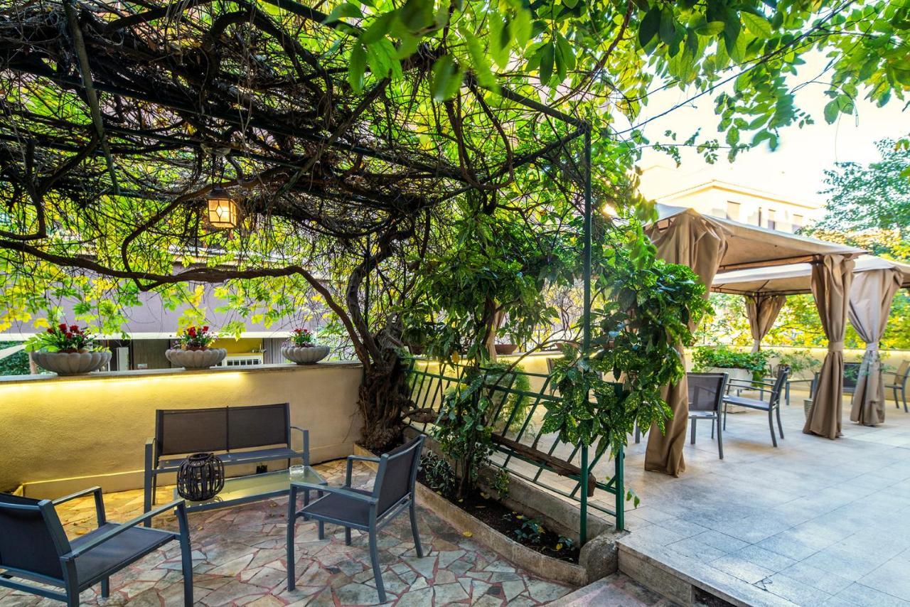 Garden House - Luxury Guest House - Overnight Stay Only Рим Екстериор снимка