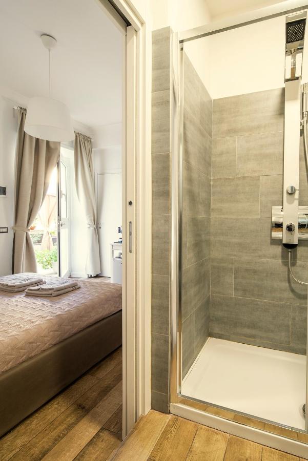 Garden House - Luxury Guest House - Overnight Stay Only Рим Екстериор снимка