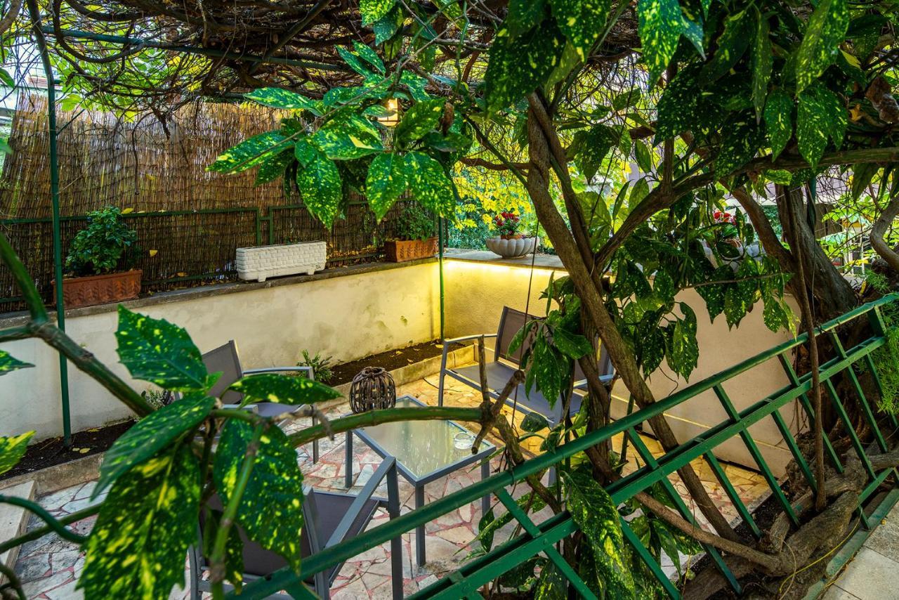 Garden House - Luxury Guest House - Overnight Stay Only Рим Екстериор снимка