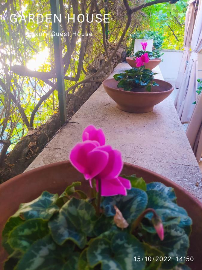 Garden House - Luxury Guest House - Overnight Stay Only Рим Екстериор снимка